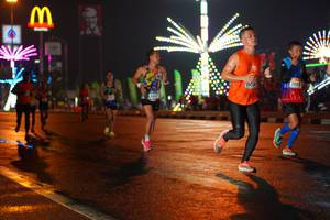 BIB: 209, 205
                            <button type="button" onclick="openModal(16191179)" class="btn btn-primary btn-sm float-right btn-popup" data-toggle="modal" data-target=".modal-high-quality">
                        <i class="fas fa-shopping-cart"></i> Add to Cart
                    </button>
                                            <button type="button" onclick="isThisMe(16191179, true)" class="btn btn-success btn-sm float-right btn-popup btn-isme hidden" data-toggle="tooltip" data-placement="bottom" title="นี่คือรูปของคุณใช่ไหม คลิกที่นี่เพื่อเอาเข้าอัลบั้ม">
                        <i class="fas fa-plus"></i> Add to album
                    </button>
                    <button type="button" onclick="isThisMe(16191179, false)" class="btn btn-warning btn-sm float-right btn-popup btn-isnotme hidden">
                        <i class="fas fa-ban"></i> Remove from album
                    </button>